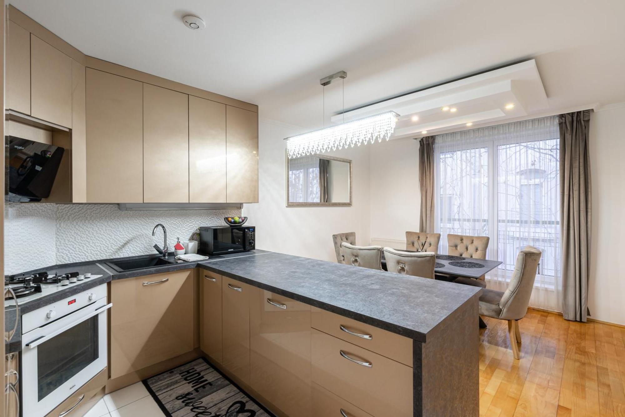Beautiful Three Bedrooms Apartment With Free Parking Close To The Danube Coast Budapest Exterior photo