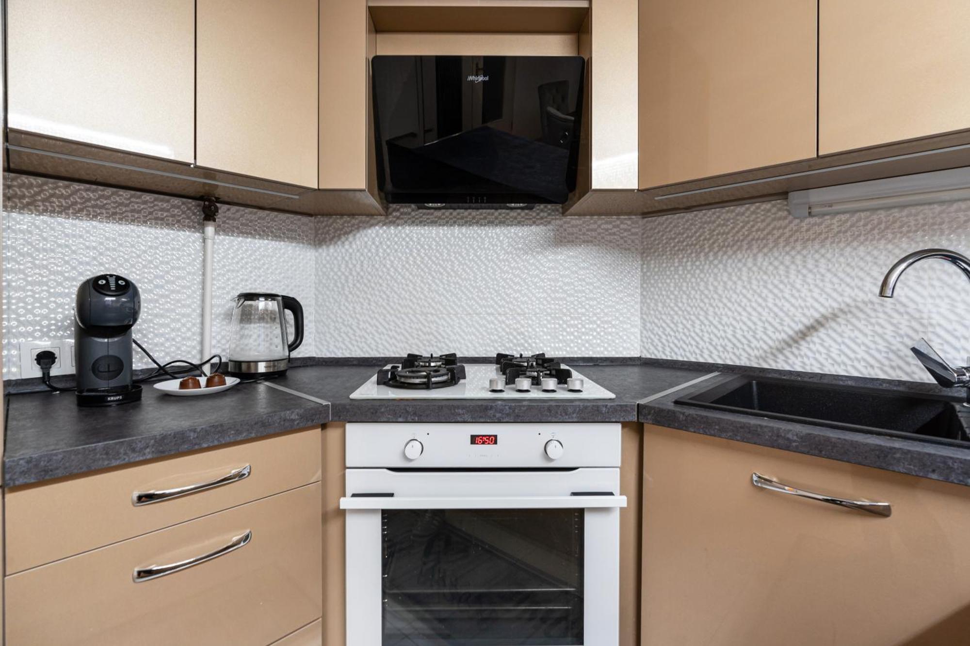 Beautiful Three Bedrooms Apartment With Free Parking Close To The Danube Coast Budapest Exterior photo